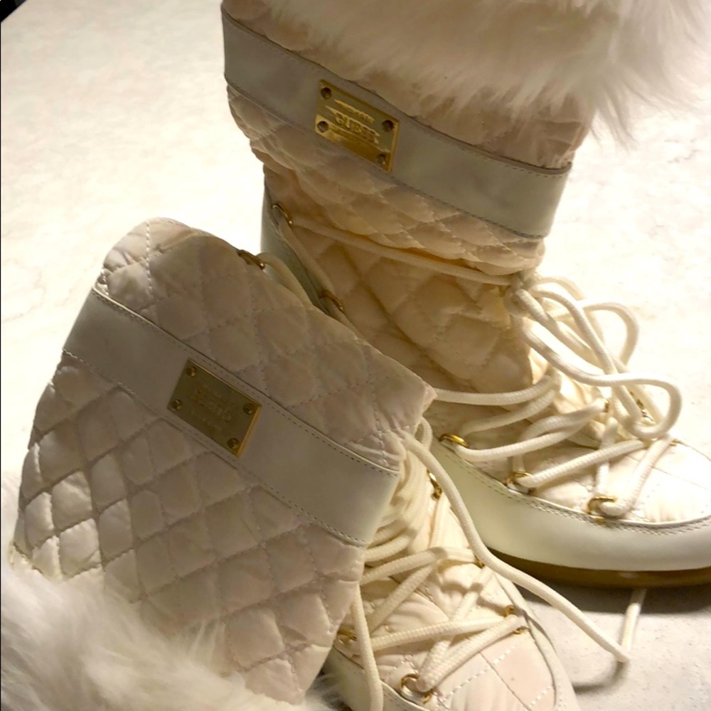 New Guess wedge boot